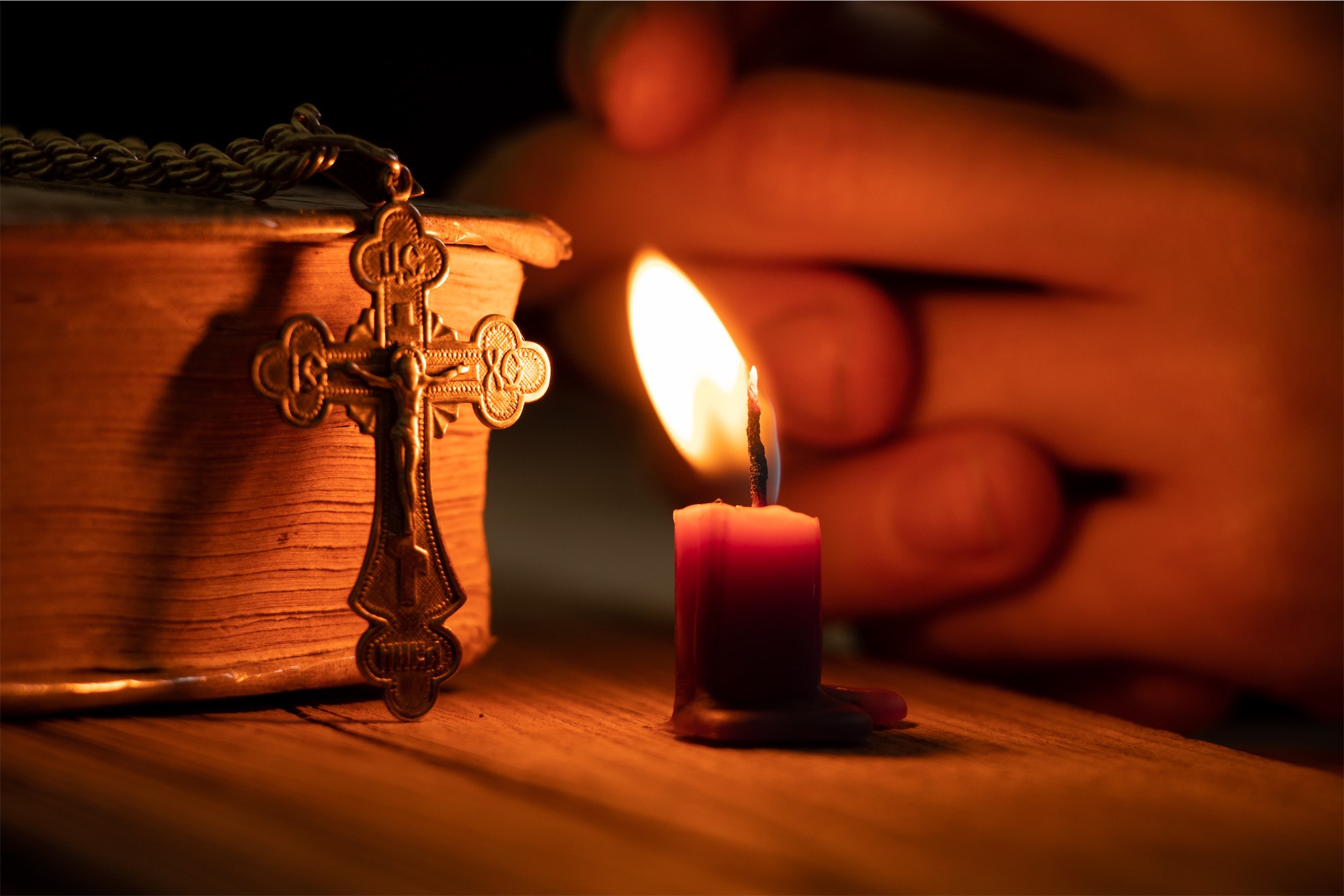 candle bible cross
